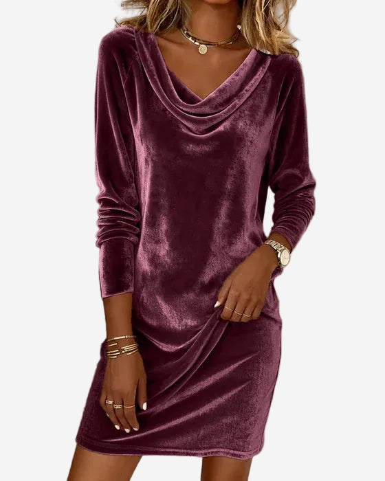 Adria – Flowing Velvet Mini Dress